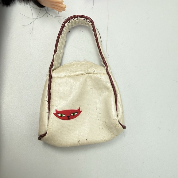 Vintage MGA Entertainment Bratz Jade 2002 Xpress It Fashion Doll Collection - Picture 3 of 16